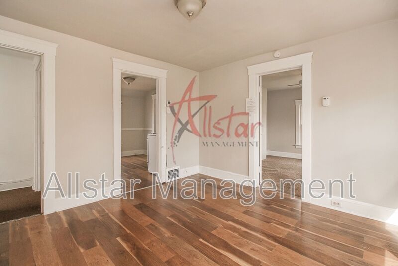 1622 Ridgewood Ave. (Up), Lakewood property image