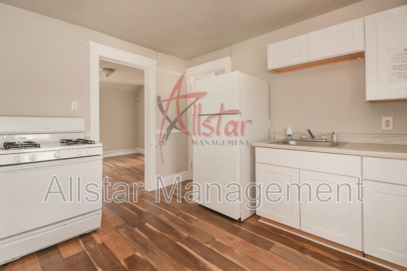 1622 Ridgewood Ave. (Up), Lakewood property image