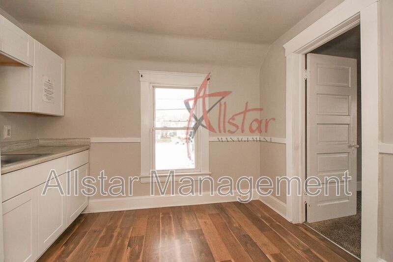 1622 Ridgewood Ave. (Up), Lakewood property image