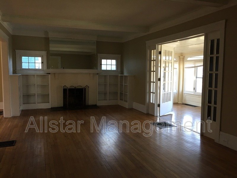 3186 Whitethorn Rd. Cleveland Heights, OH 44118 property image