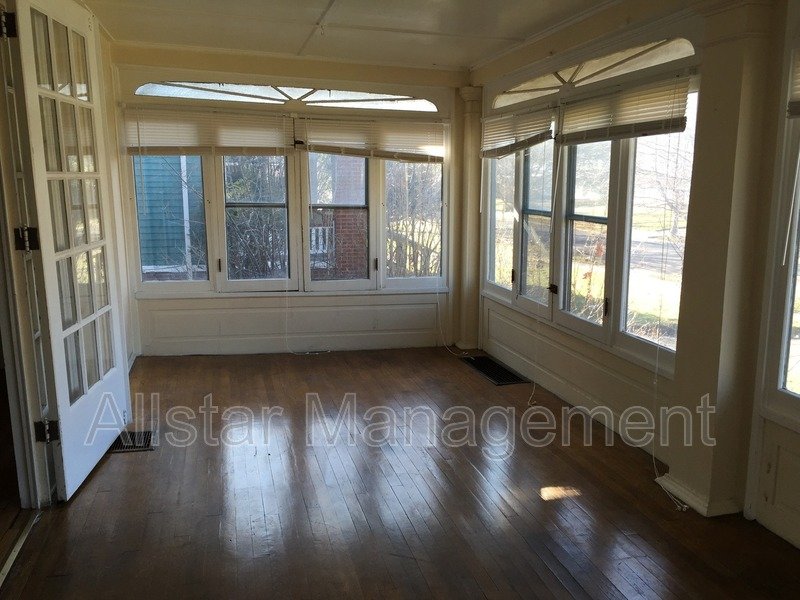 3186 Whitethorn Rd. Cleveland Heights, OH 44118 property image