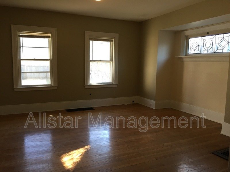 3186 Whitethorn Rd. Cleveland Heights, OH 44118 property image