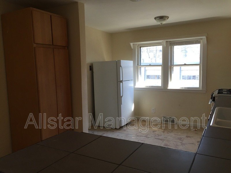 3186 Whitethorn Rd. Cleveland Heights, OH 44118 property image