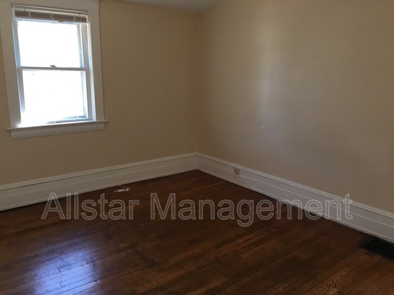 3186 Whitethorn Rd. Cleveland Heights, OH 44118 property image