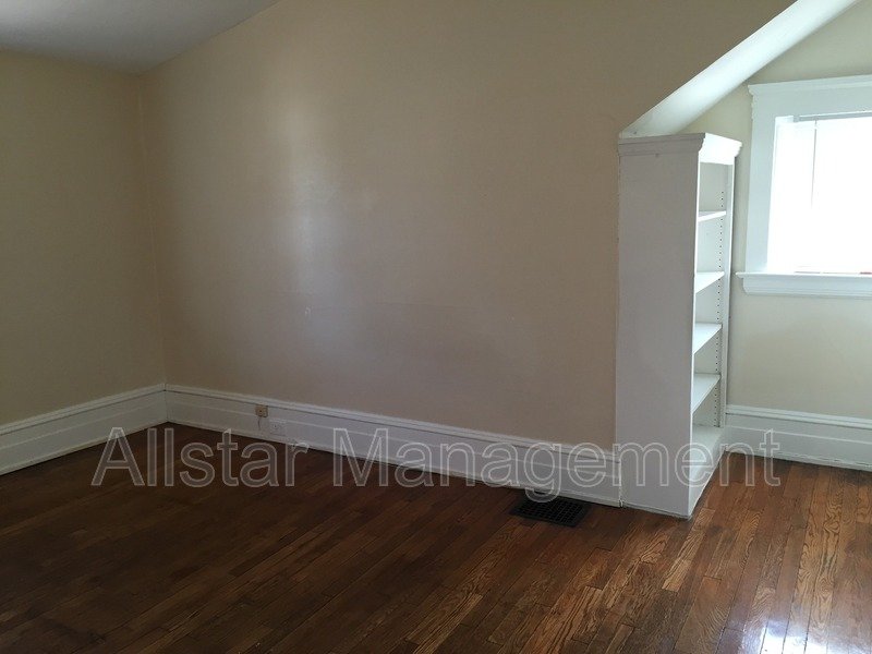 3186 Whitethorn Rd. Cleveland Heights, OH 44118 property image