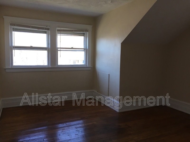 3186 Whitethorn Rd. Cleveland Heights, OH 44118 property image