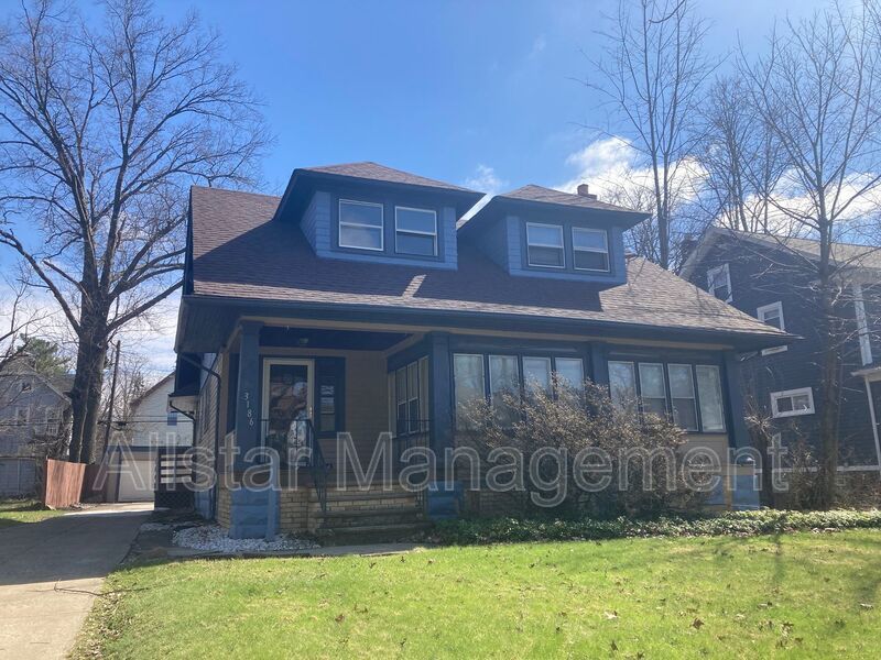 3186 Whitethorn Rd. Cleveland Heights, OH 44118 property image