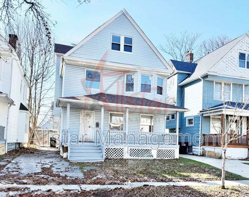 1374 E 94th Street Cleveland, OH property image