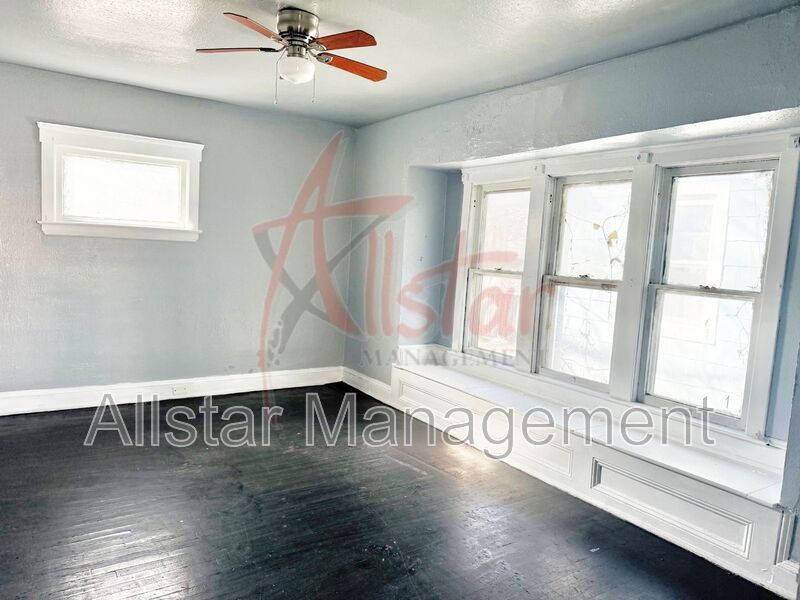 1374 E 94th Street Cleveland, OH property image