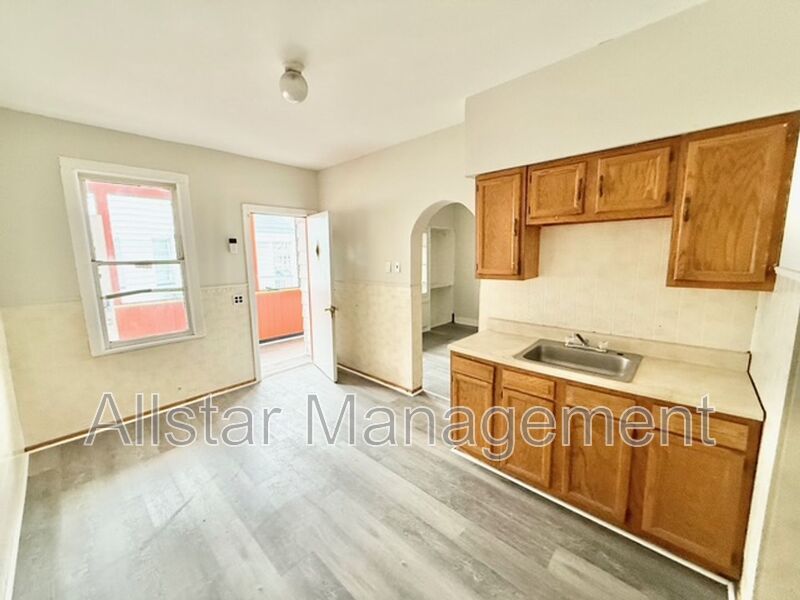 6706 Gertrude Ave Unit 1 Cleveland, OH 44105 property image