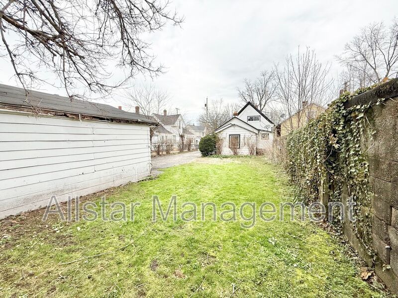 6706 Gertrude Ave Unit 1 Cleveland, OH 44105 property image