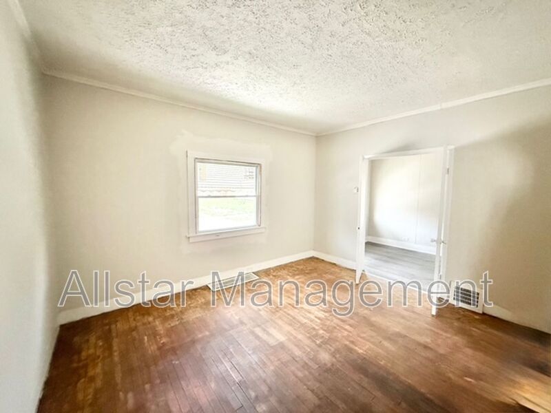 6706 Gertrude Ave Unit 1 Cleveland, OH 44105 property image