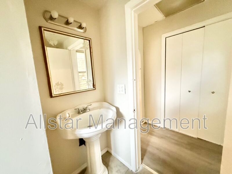 6706 Gertrude Ave Unit 1 Cleveland, OH 44105 property image