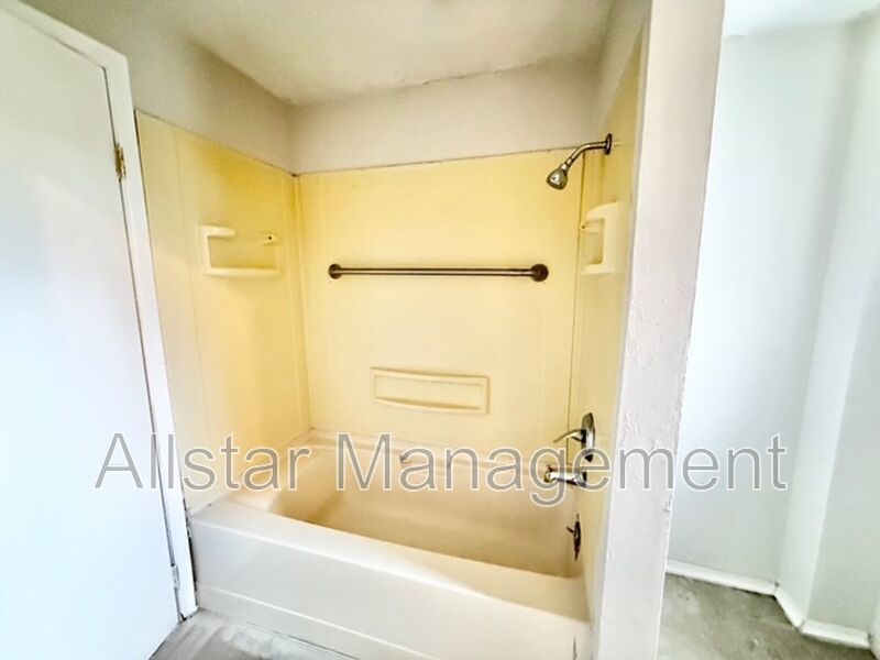 6706 Gertrude Ave Unit 1 Cleveland, OH 44105 property image