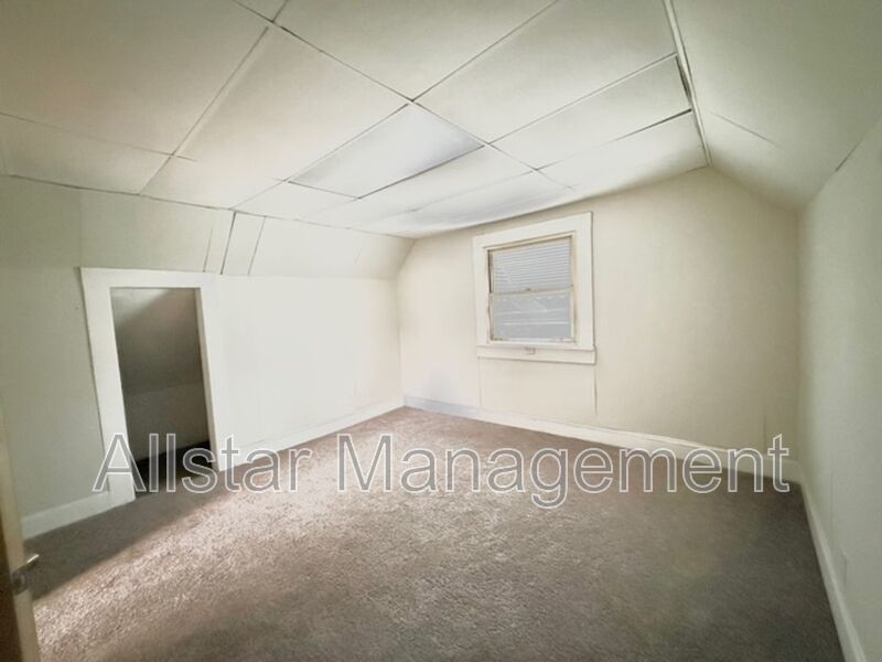 6706 Gertrude Ave Unit 1 Cleveland, OH 44105 property image