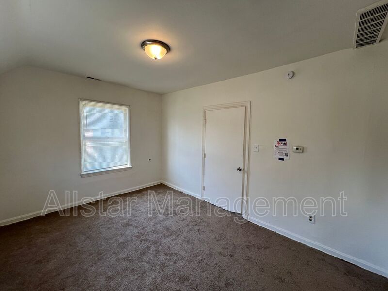 3617 W 46th ( Up) Cleveland, OH 44102 property image