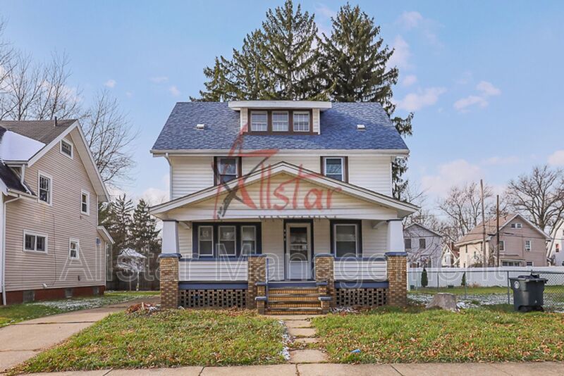 458 Hillwood Dr., Akron property image