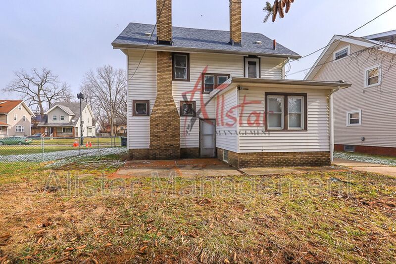 458 Hillwood Dr., Akron property image