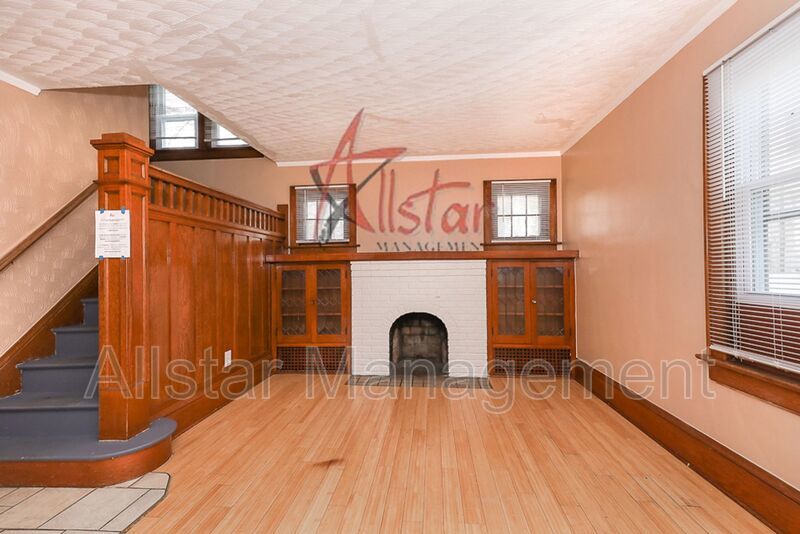 458 Hillwood Dr., Akron property image