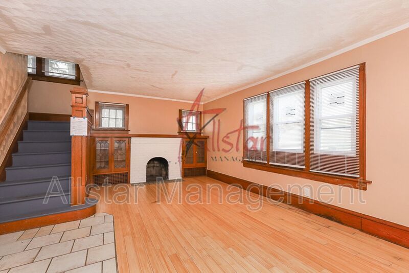 458 Hillwood Dr., Akron property image