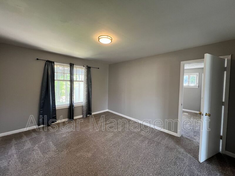 4859 E 97th Street - Down Garfield Heights, OH 44125 property image