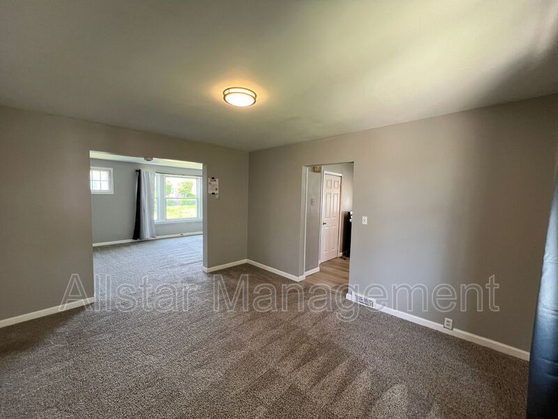 4859 E 97th Street - Down Garfield Heights, OH 44125 property image