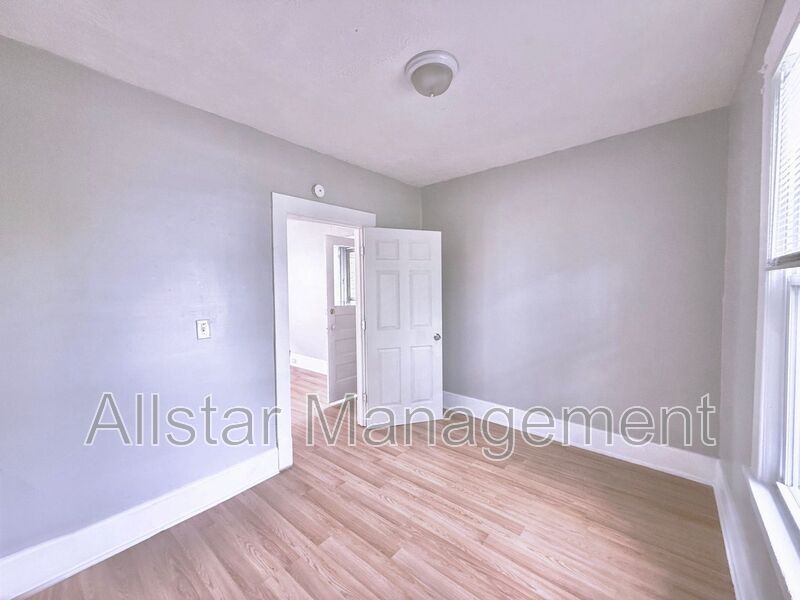 6714 Worley Ave.  Cleveland, OH Rear/upper unit property image