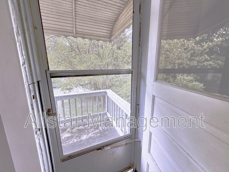 6714 Worley Ave.  Cleveland, OH Rear/upper unit property image
