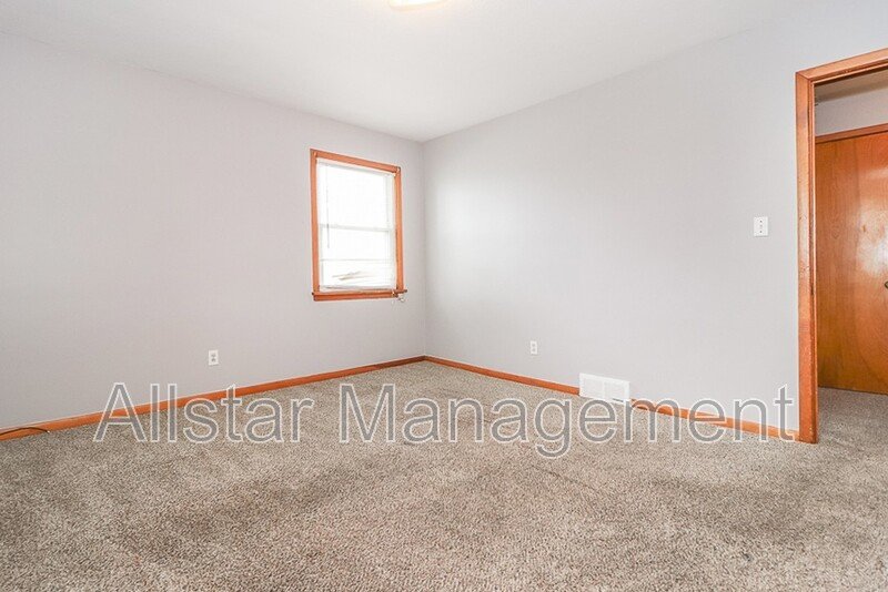 26611 Lakeshore Blvd. (Up), Euclid property image