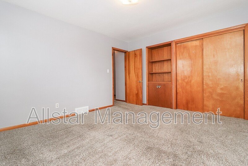 26611 Lakeshore Blvd. (Up), Euclid property image