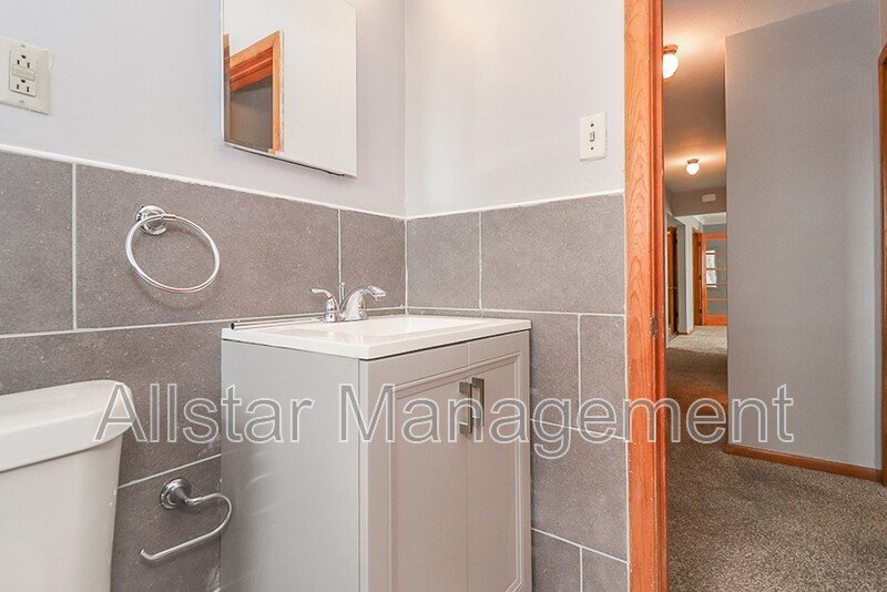 26611 Lakeshore Blvd. (Up), Euclid property image