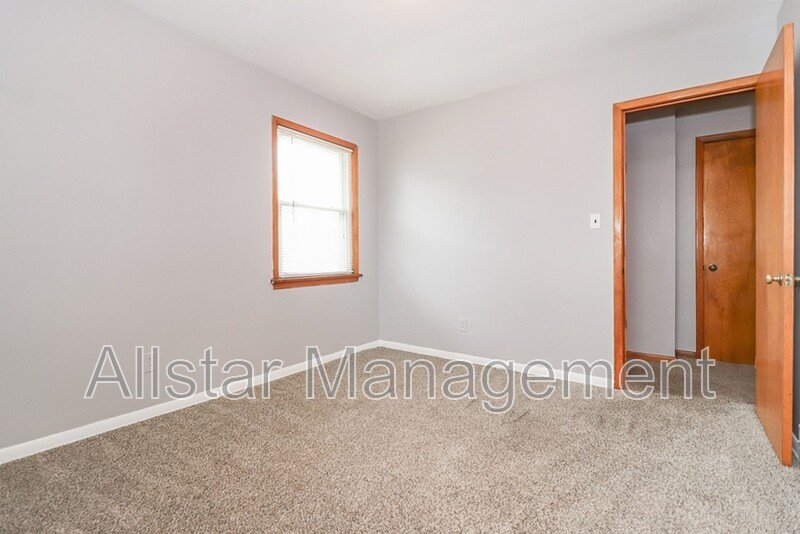 26611 Lakeshore Blvd. (Up), Euclid property image