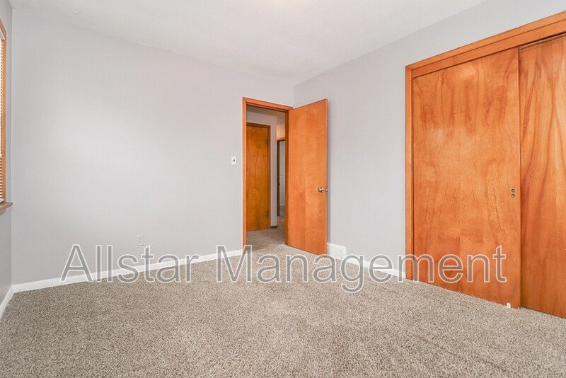 26611 Lakeshore Blvd. (Up), Euclid property image