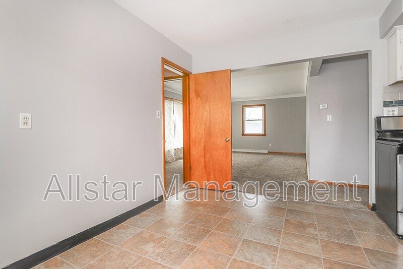 26611 Lakeshore Blvd. (Up), Euclid property image