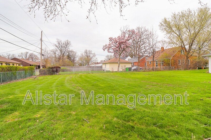 26611 Lakeshore Blvd. (Up), Euclid property image