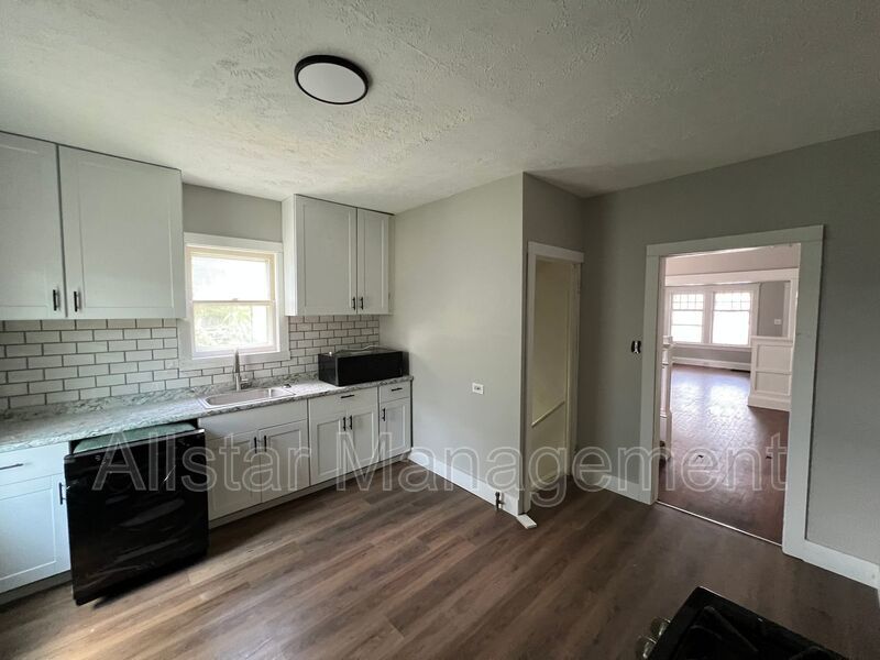 8203 Denison Avenue - (Left Side) Cleveland, OH 44102 property image