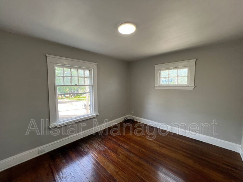 8203 Denison Avenue - (Right Side) Cleveland, OH 44102 property image