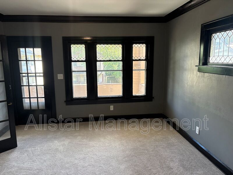 11909 Parkhill Avenue - Up Unit Cleveland, OH 44120 property image