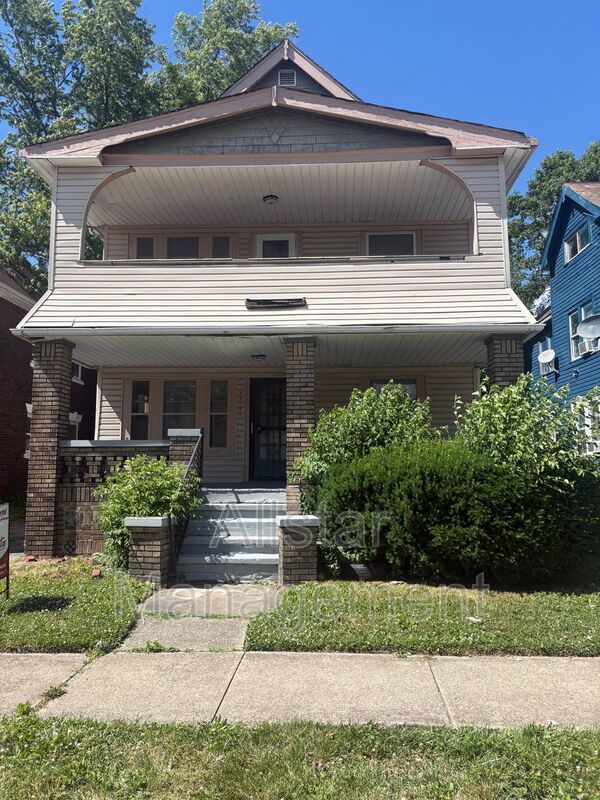 Vouchers accepted! 11909 Parkhill Avenue - Down Unit property image