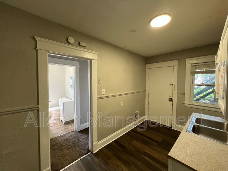 13815 Idarose Ave. #1, Cleveland property image