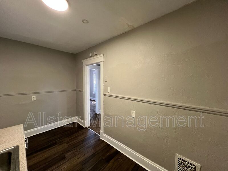 13815 Idarose Ave. #1, Cleveland property image