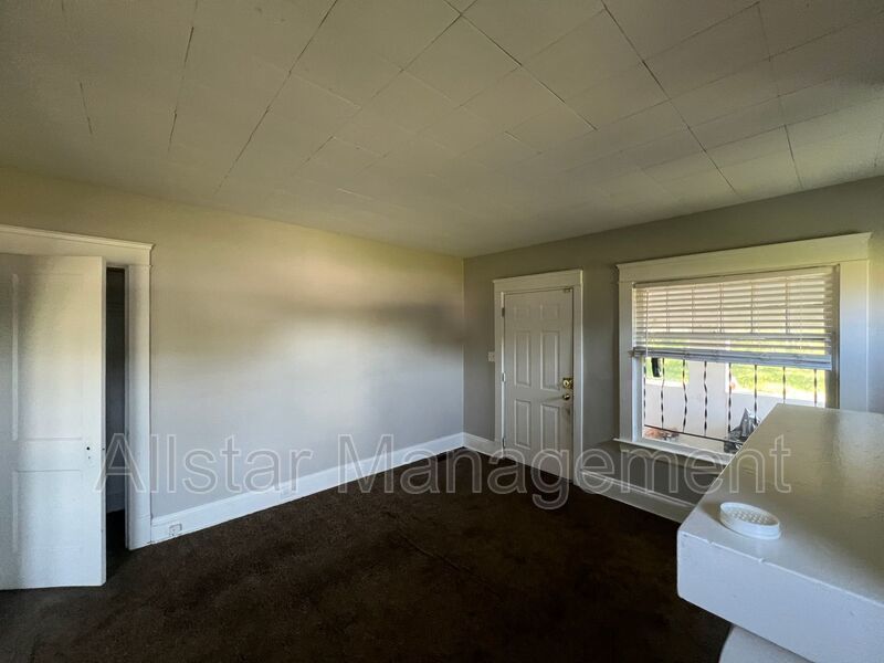 13815 Idarose Ave. #1, Cleveland property image
