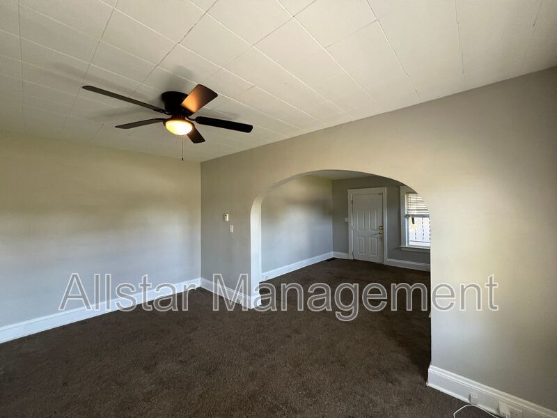 13815 Idarose Ave. #1, Cleveland property image
