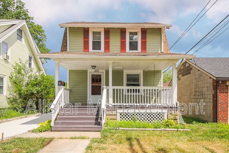 14210 Athens, Lakewood property image