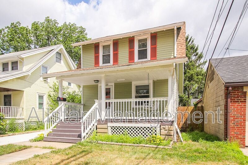 14210 Athens, Lakewood property image