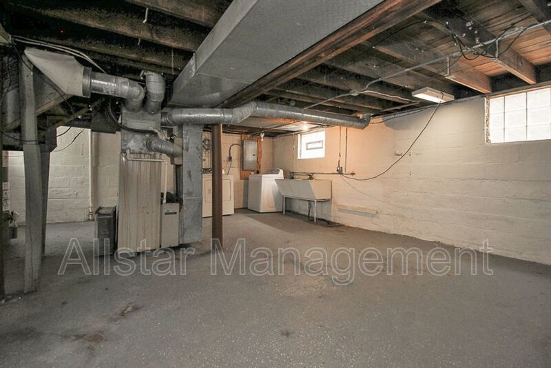 14210 Athens, Lakewood property image