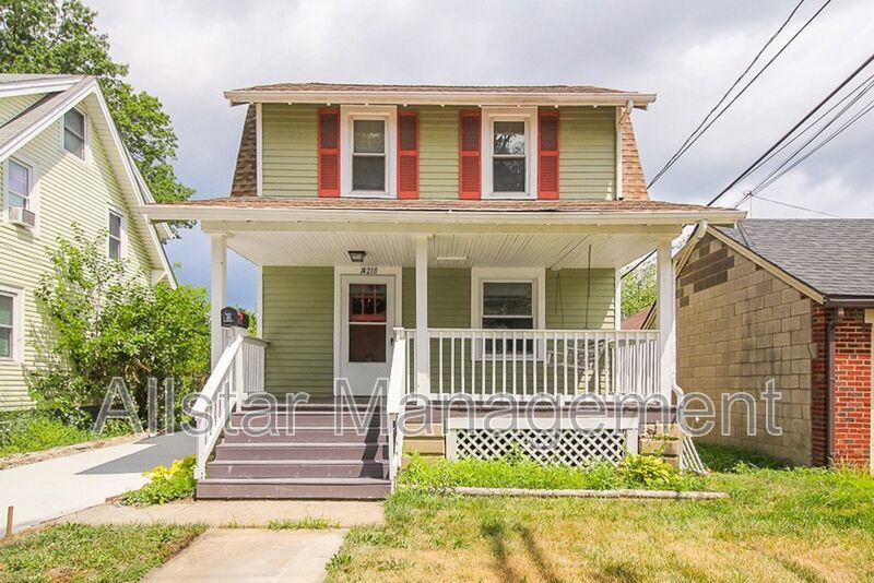 14210 Athens, Lakewood property image