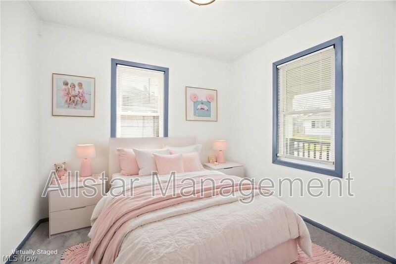961 Wyley Avenue Akron, OH 44306 property image