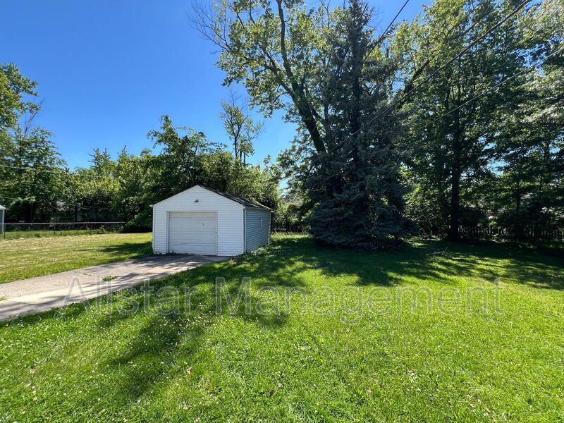 1480 E 196th Street Euclid, OH 44117 property image