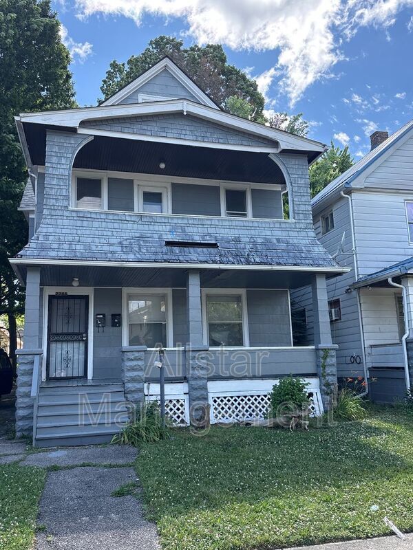 2785 E 117th Street - Down Cleveland, OH 44120 property image